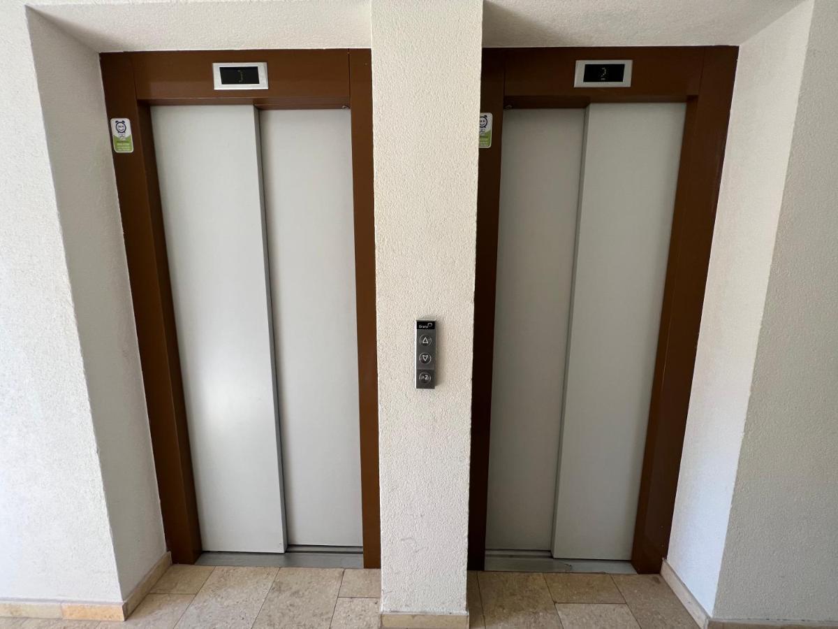 Apartman Ano Lux ノヴィ・パザル エクステリア 写真