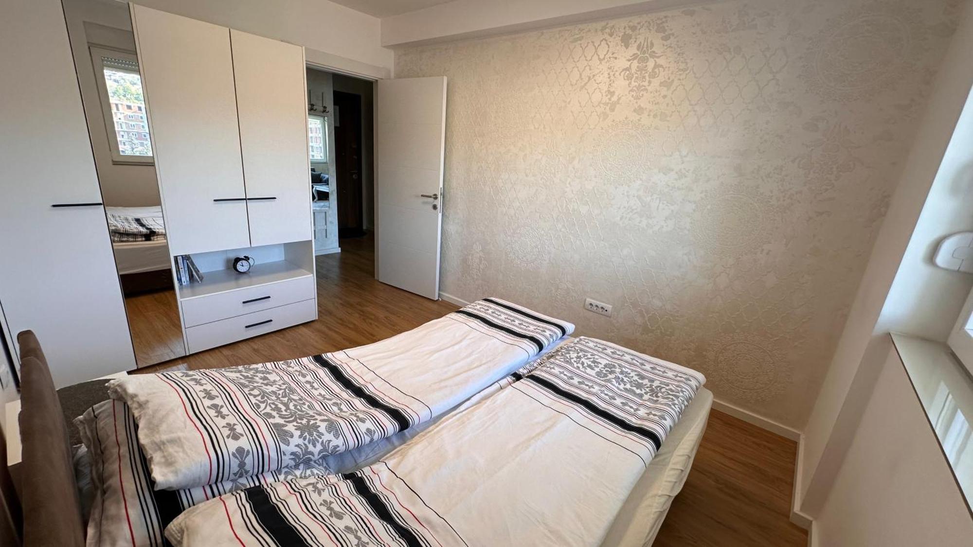 Apartman Ano Lux ノヴィ・パザル エクステリア 写真