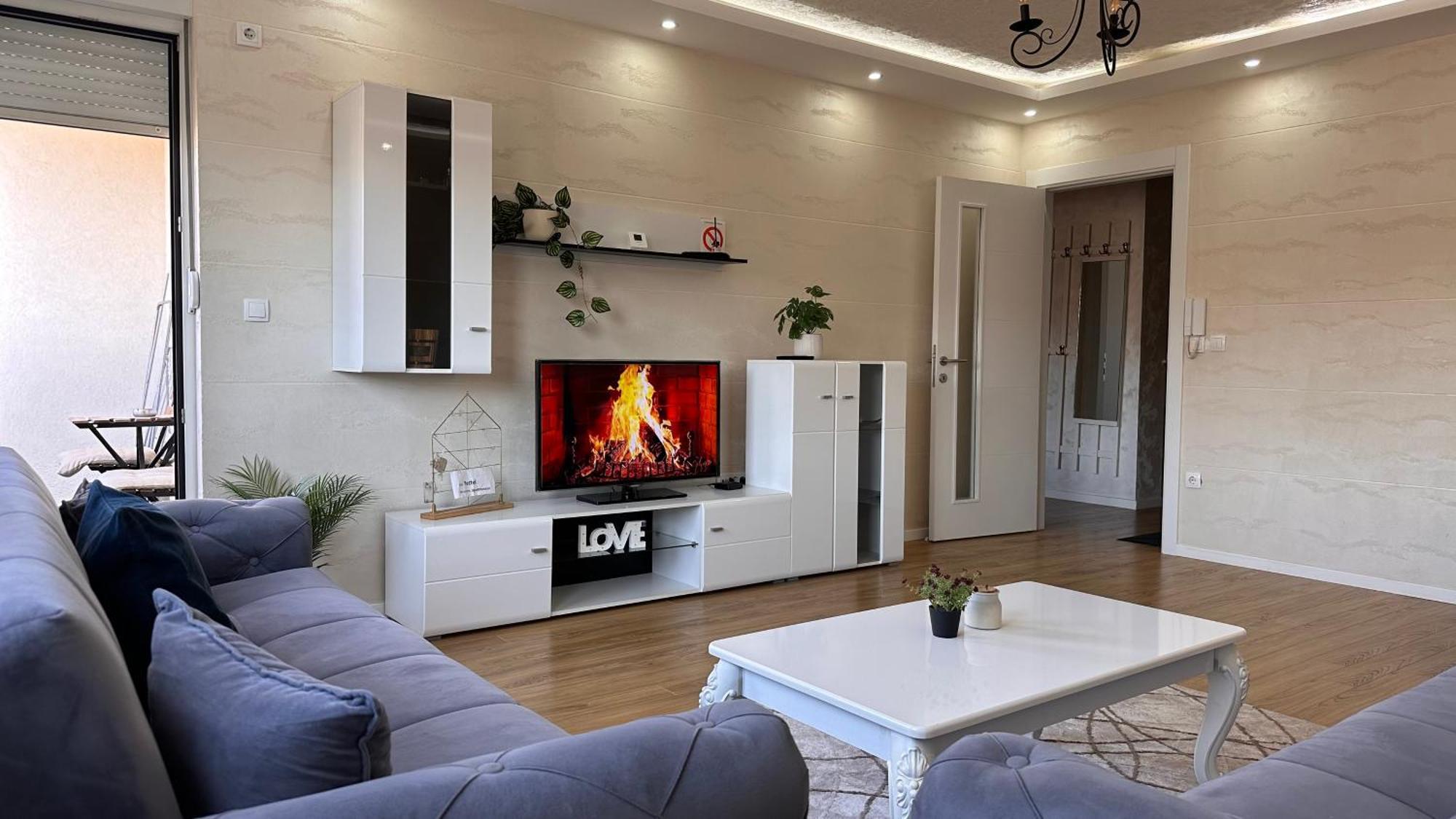 Apartman Ano Lux ノヴィ・パザル エクステリア 写真